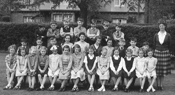 Banstead Village_School 1951 summer class 5
